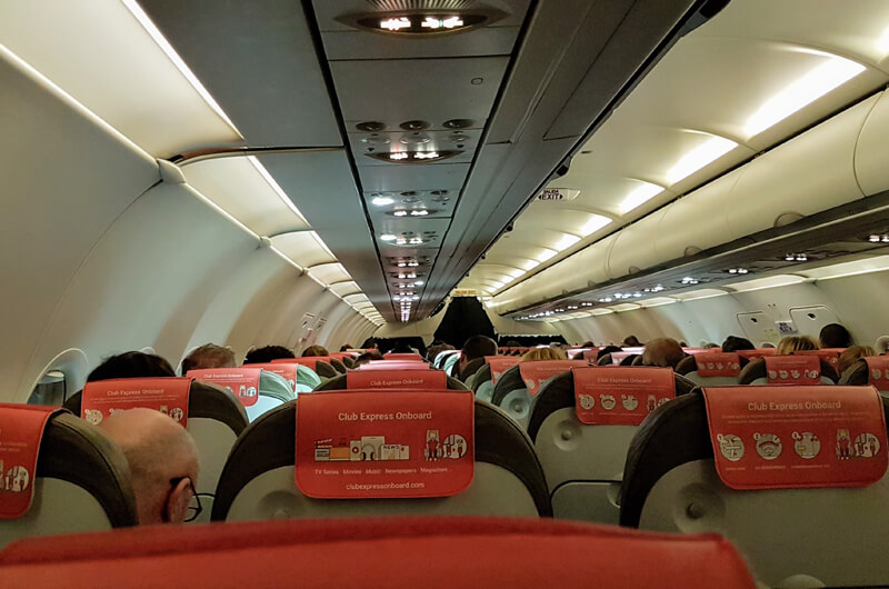 Pasażerowie z chorobami żył podczas podróży samolotem